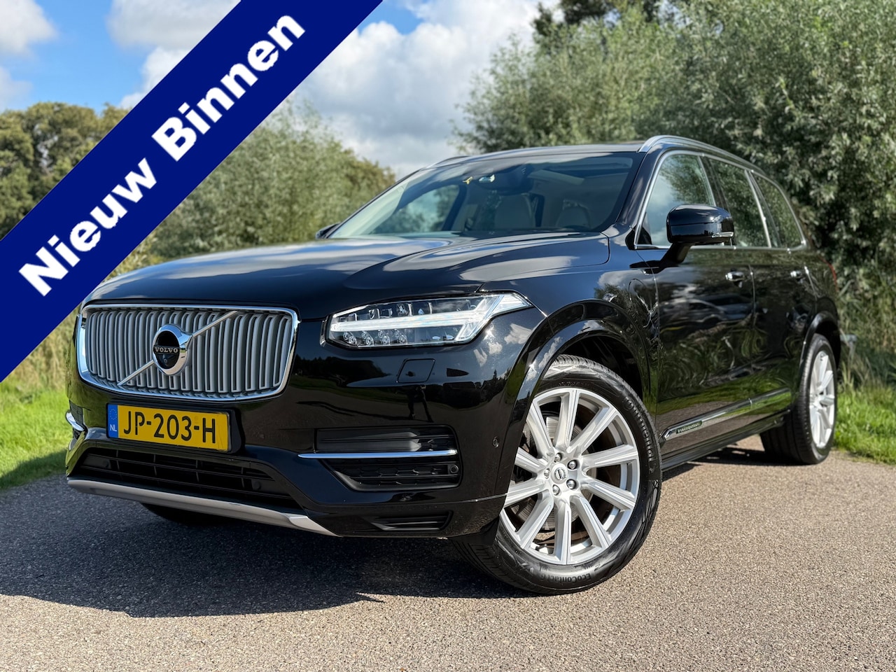 Volvo XC90 - 2.0 T8 Twin Engine AWD Inscription / 1 Eigenaar / Originele NL Auto / Full Option / Dealer - AutoWereld.nl