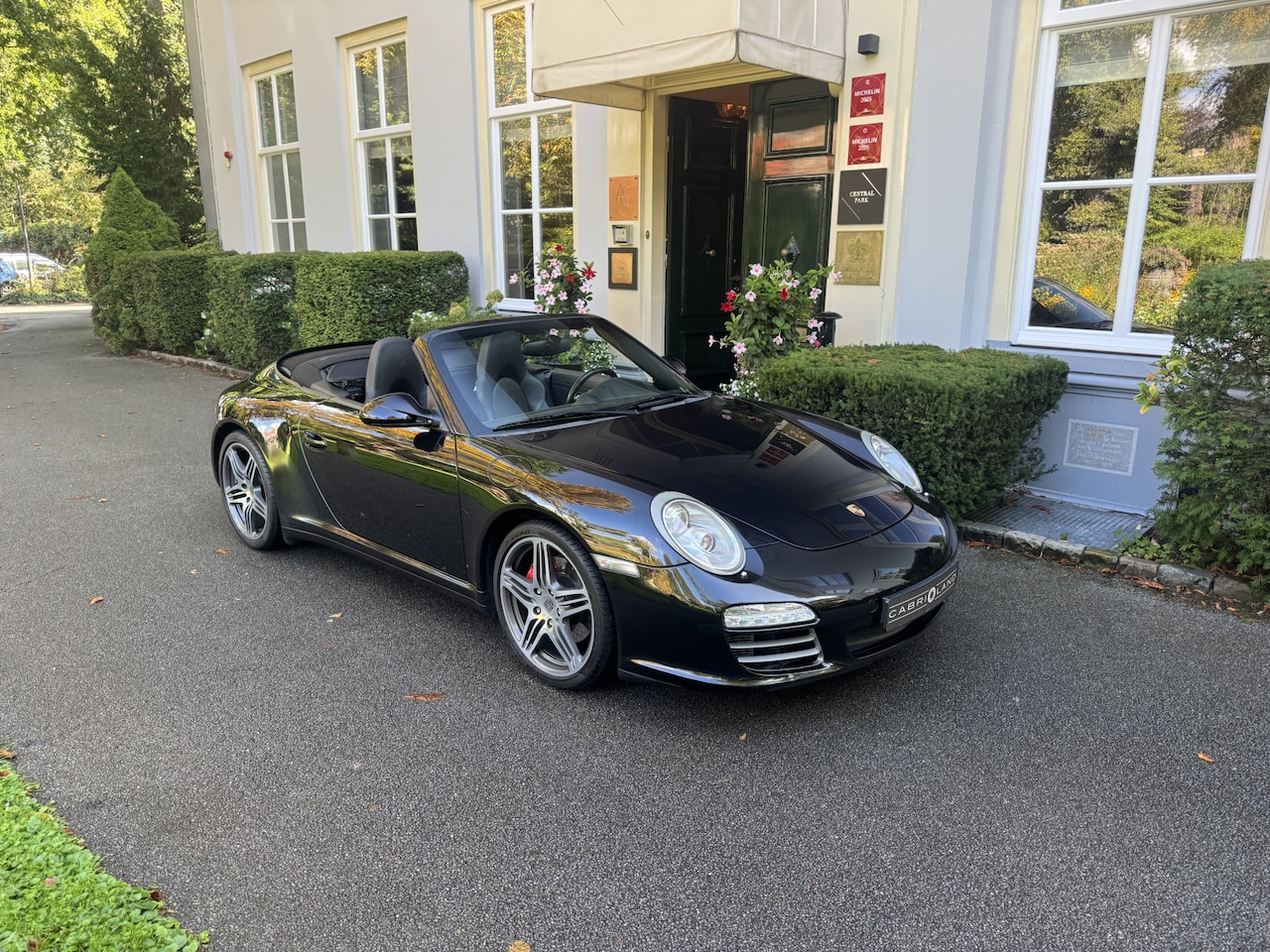 Porsche 911 Cabrio - 3.8 Carrera 4S 3.8 Carrera 4S, Origineel NL, Dealer onderhouden - AutoWereld.nl