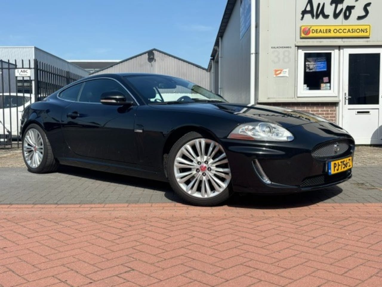 Jaguar XK - 5.0 V8  Topstaat  Onderhoud aantoonbaar! - AutoWereld.nl