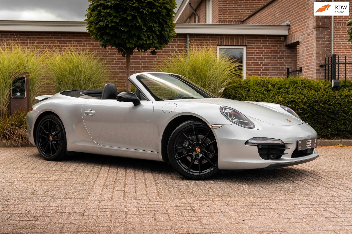 Porsche 911 Cabrio - 3.4 Carrera 350 PK Sportuitlaat Stoelvent/verw Xenon Leder 19'' - AutoWereld.nl