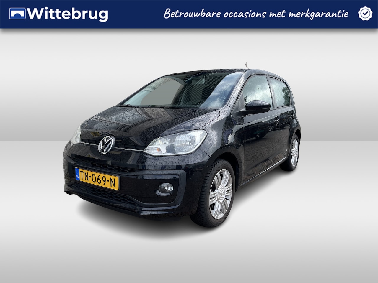Volkswagen Up! - 1.0 BMT high up! / CRUISE CONTROL/ PARK.SENSOREN + CAMERA/ BLUETOOTH/ AIRCO/ MULTI.STUUR/ - AutoWereld.nl
