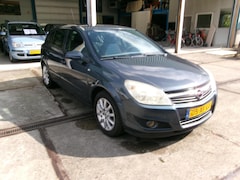 Opel Astra - 1.8