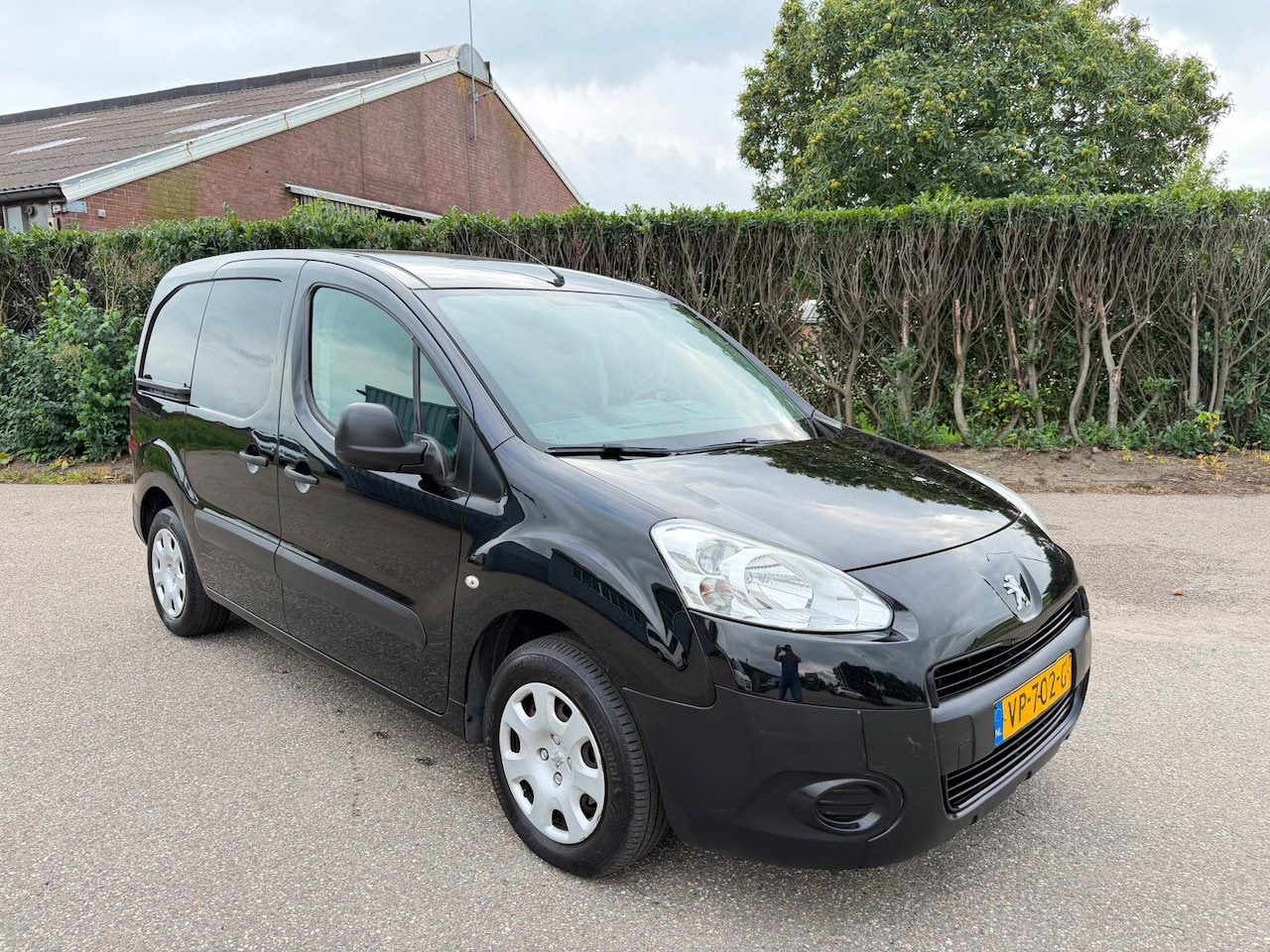 Peugeot Partner - 1.6 HDI - AIRCO - EURO 5 - APK 2/2027 - AutoWereld.nl
