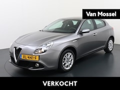 Alfa Romeo Giulietta - 1.4 Turbo MultiAir Super | Navigatie | Lichtmetalen velgen | Te Financieren v.a. €176, - P