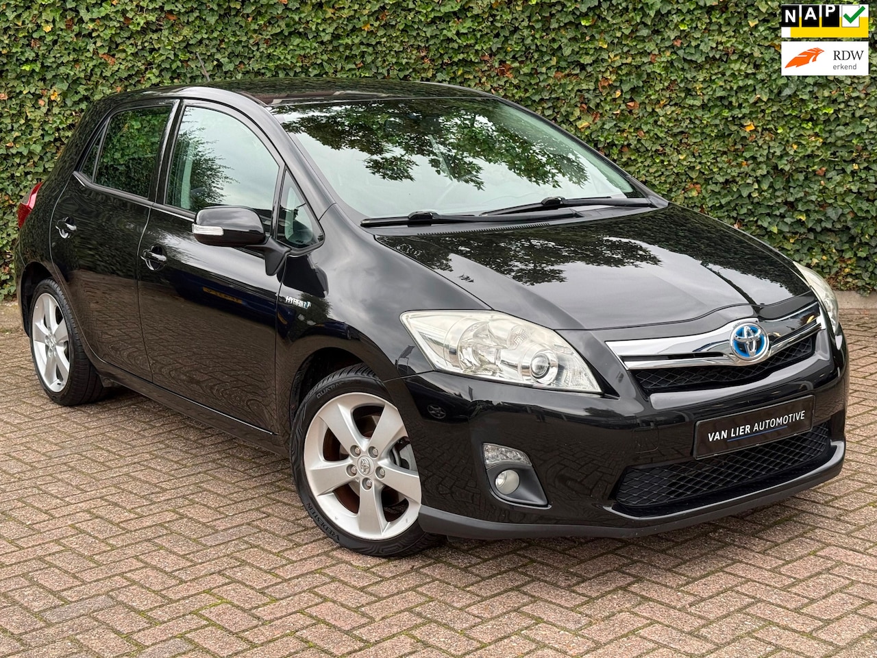 Toyota Auris - 1.8 Full Hybrid Executive | Keyless | Camera | Cruise - AutoWereld.nl