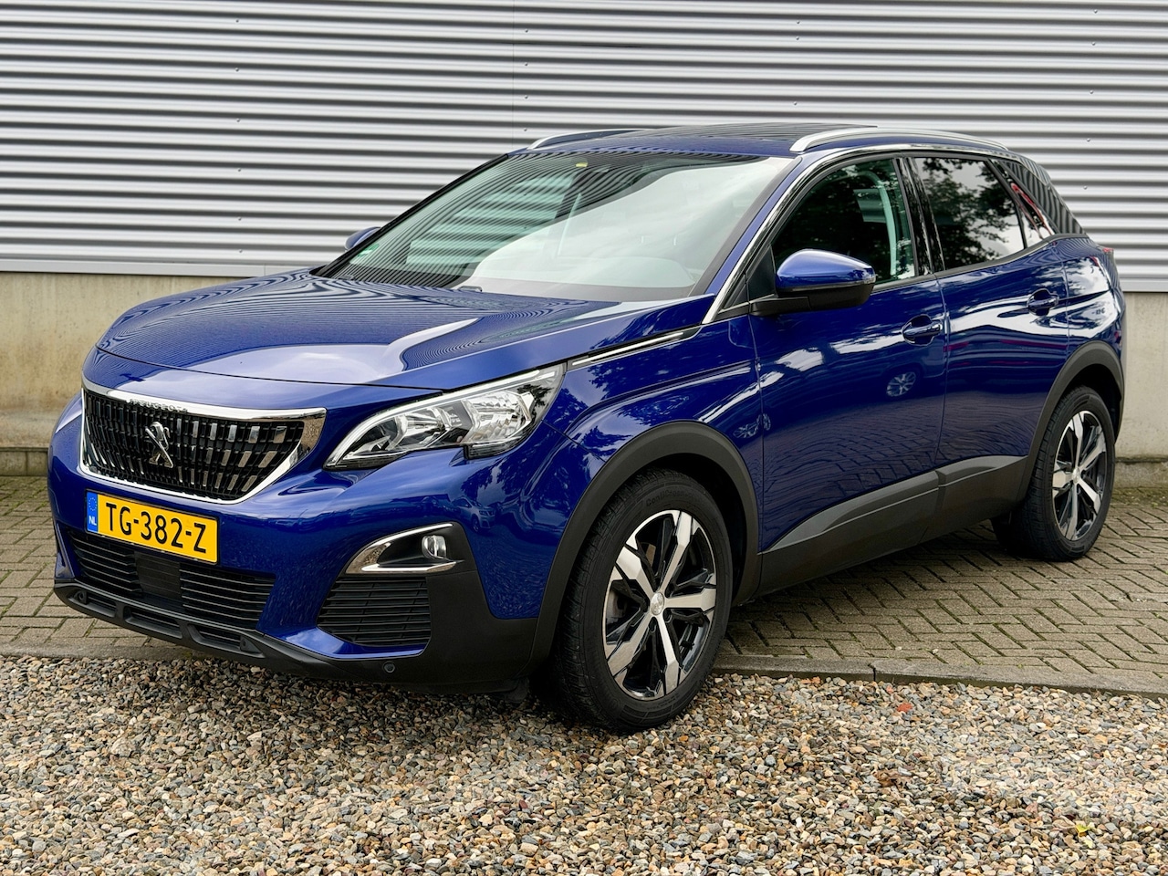 Peugeot 3008 - 1.2 PureTech Allure Automaat [Panodak,fm navi,apple car,camera,18``lmv ] - AutoWereld.nl