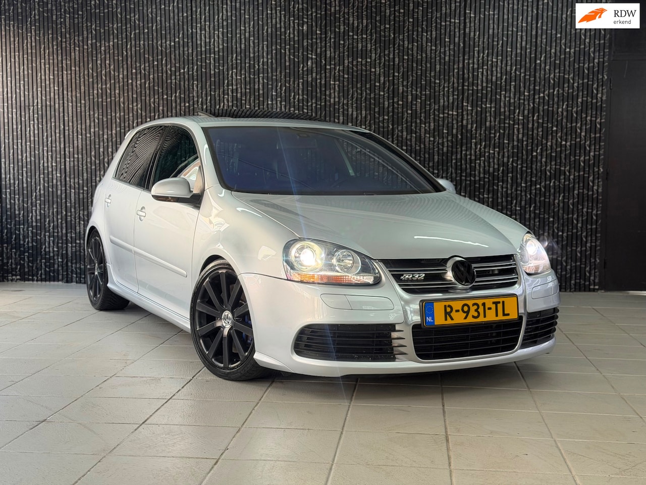 Volkswagen Golf - 3.2 R32 zeer netjes - AutoWereld.nl