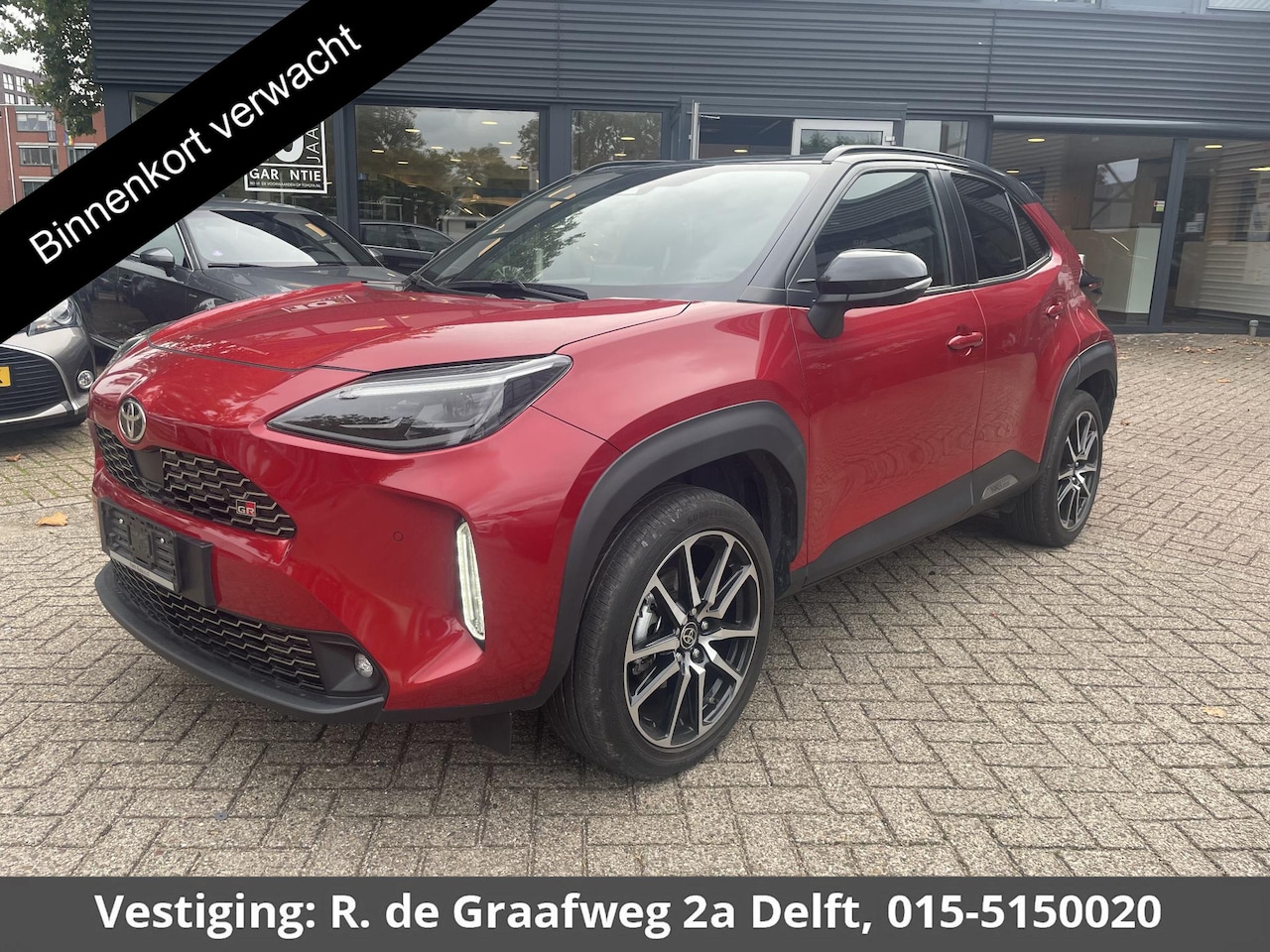 Toyota Yaris Cross - 1.5 Hybrid GR Sport | Stoelverwarming | Navigatie | Parkeersensoren | Dealer onderhouden - AutoWereld.nl