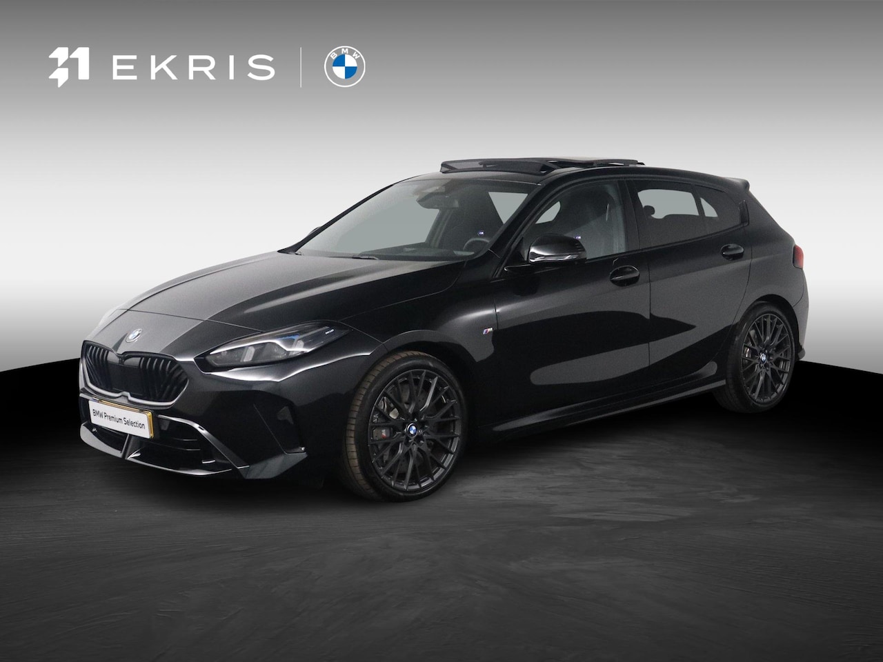 BMW 1-serie - 123 xDrive M Sport Pro | Glazen Panoramadak | M Compound Remmen | M Sportstoelen Alcantara - AutoWereld.nl
