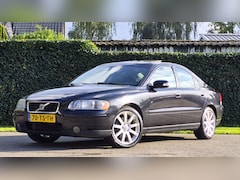 Volvo S60 - 2.0T Kinetic Automaat I Trekhaak I Schuifdak I Leder I Distributie 2022 v.v. I 5 Cilinder