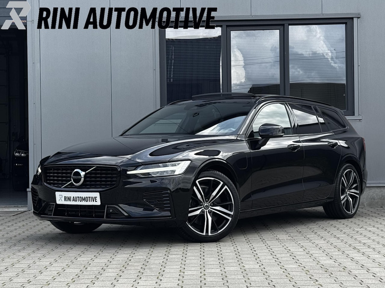 Volvo V60 - 2.0 T6 Recharge AWD R-Design Long Range | 349 Pk | Stoelkoeling | Trekhaak | Pano | Nappa - AutoWereld.nl