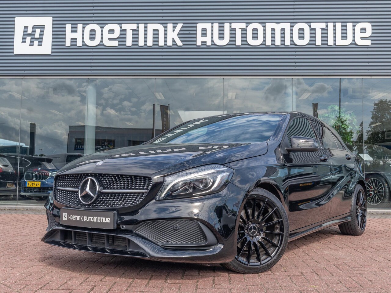 Mercedes-Benz A-klasse - 160 AMG Night Edition Plus | Night | Cruise | Volledig onderhouden - AutoWereld.nl