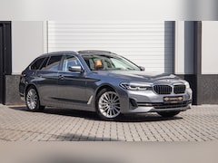 BMW 5-serie Touring - 530e Business Edition Plus / Pano / Trekhaak