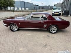 Ford Mustang - Mooie Ford Mustang Coupe 1966 - Burgundy C-code