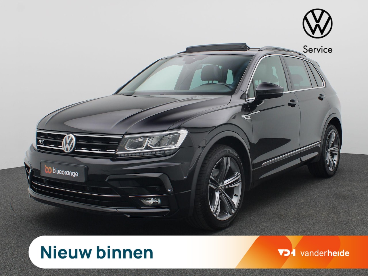 Volkswagen Tiguan - 1.4 TSI 4Motion Highline R-line 150PK DSG Panoramadak, Achteruitrijcamera, 19" LM Velgen, - AutoWereld.nl