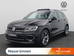 Volkswagen Tiguan - 1.4 TSI 4Motion Highline R-line 150PK DSG Panoramadak, Achteruitrijcamera, 19" LM Velgen,