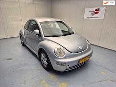 Volkswagen New Beetle - 2.0 Highline Airco Alu Velgen