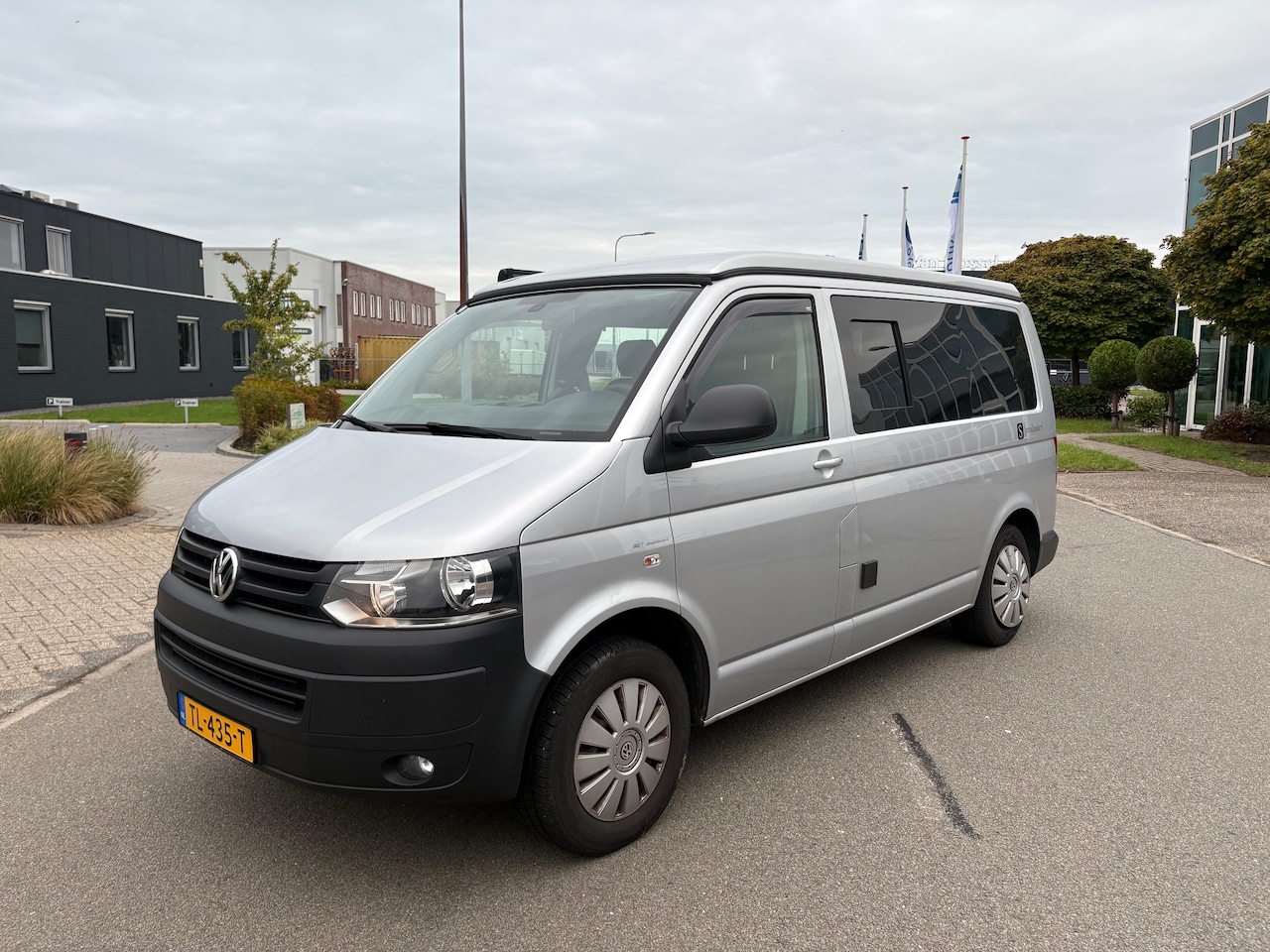 Volkswagen T6 - Camper Smallander Hefdak 4 slaapplaatsen 5 zitplaatsen - AutoWereld.nl