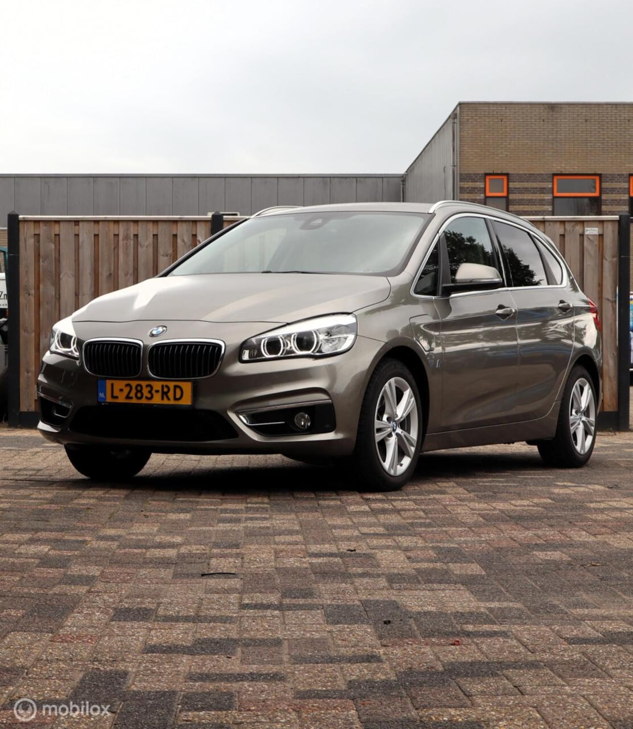 BMW 2-serie Active Tourer - 225xe iPerformance Leer Hybride - AutoWereld.nl