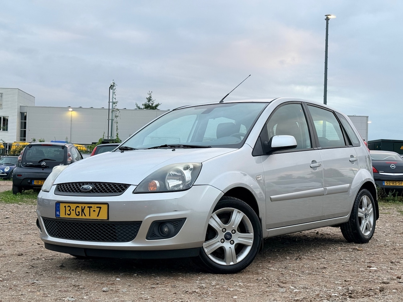 Ford Fiesta - 1.3-8V Futura XL/ NAP/ VELGEN - AutoWereld.nl