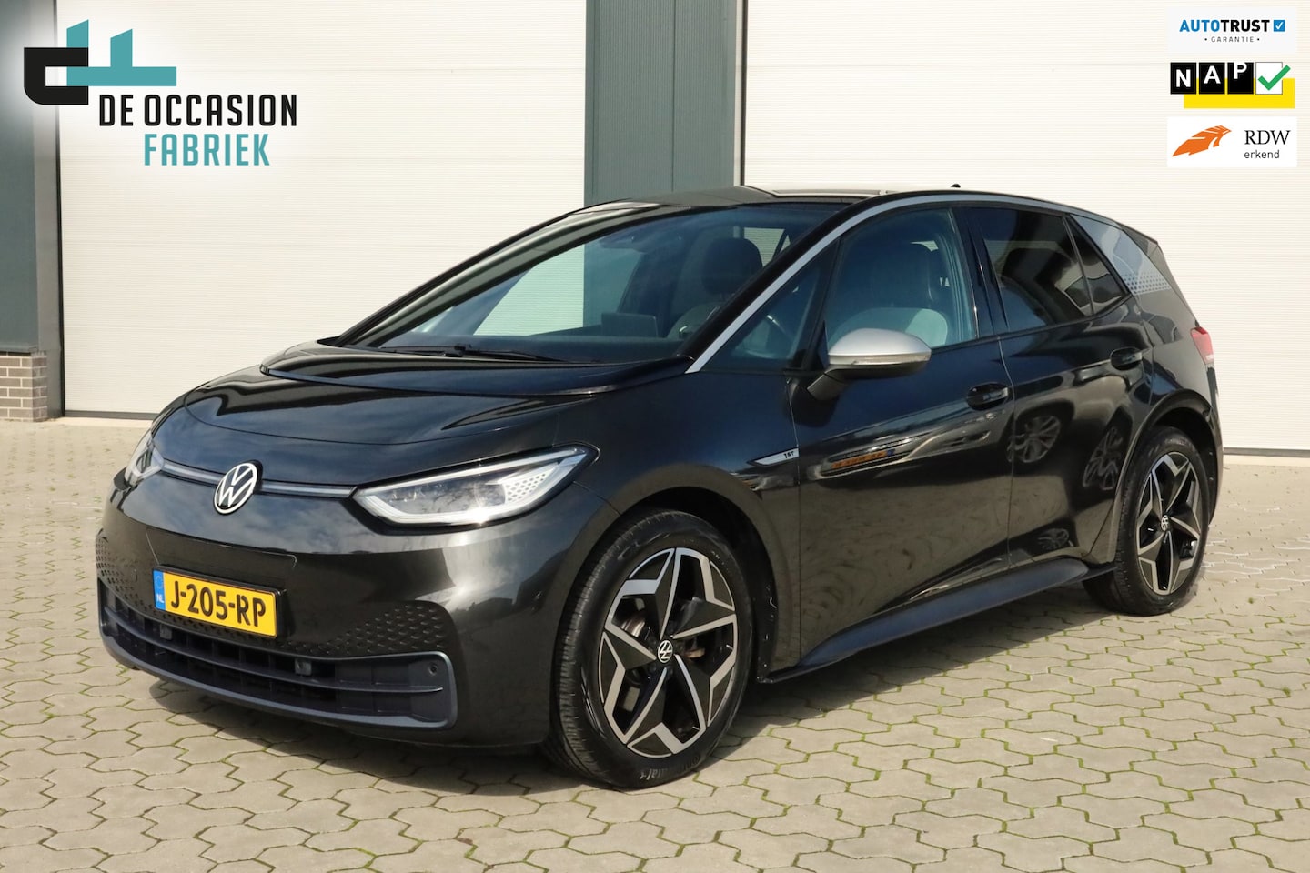 Volkswagen ID.3 - First Plus 58 kWh IQ Light Carplay Adaptief - AutoWereld.nl