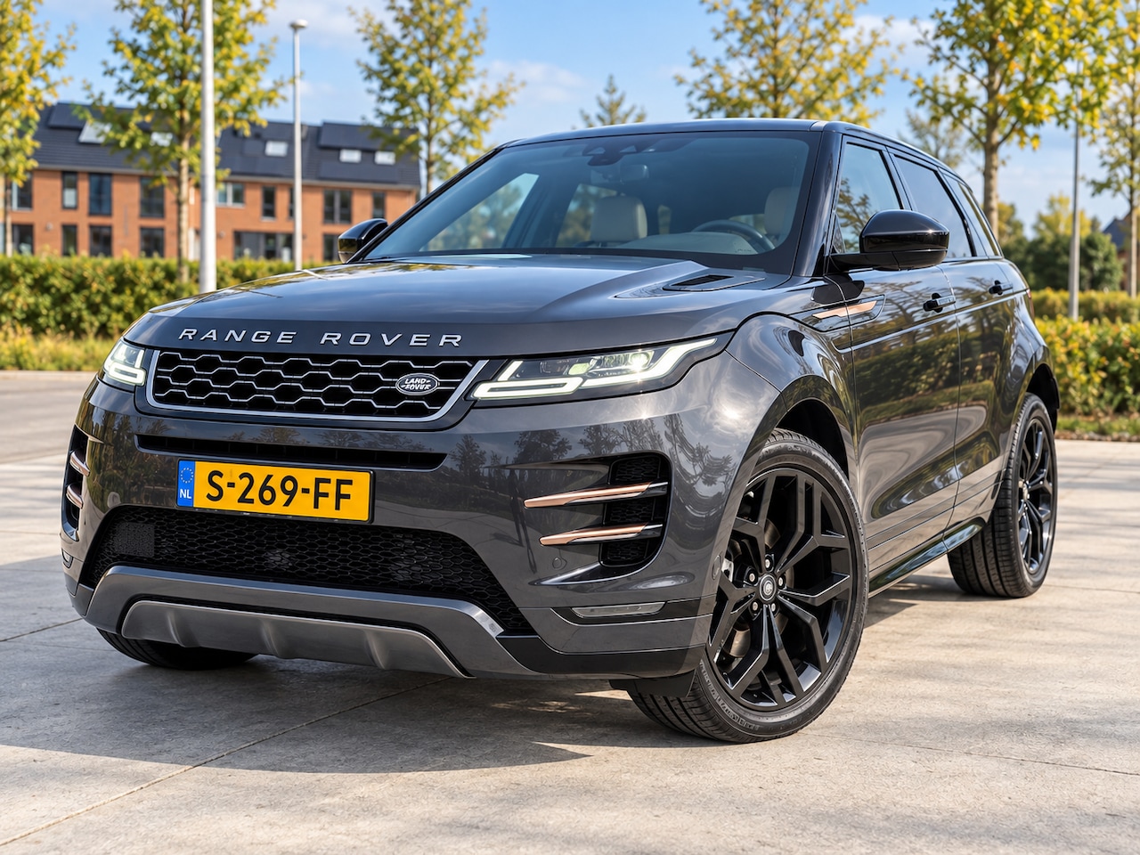 Land Rover Range Rover Evoque - 2.0 P250 AWD R-Dynamic HSE - AutoWereld.nl