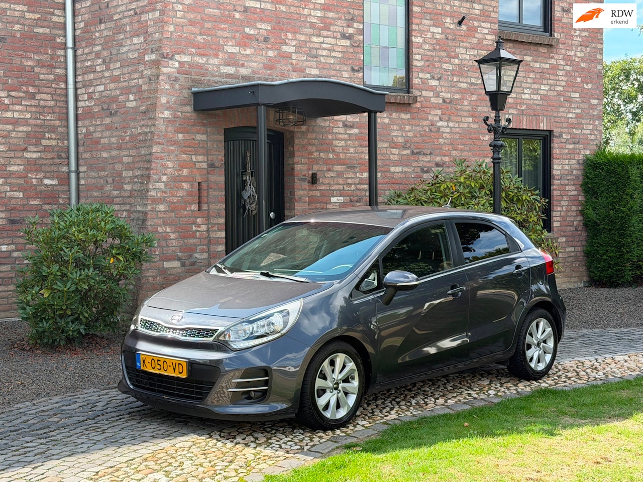 Kia Rio - 1.2 CVVT DynamicLine Clima Cruise Camera - AutoWereld.nl