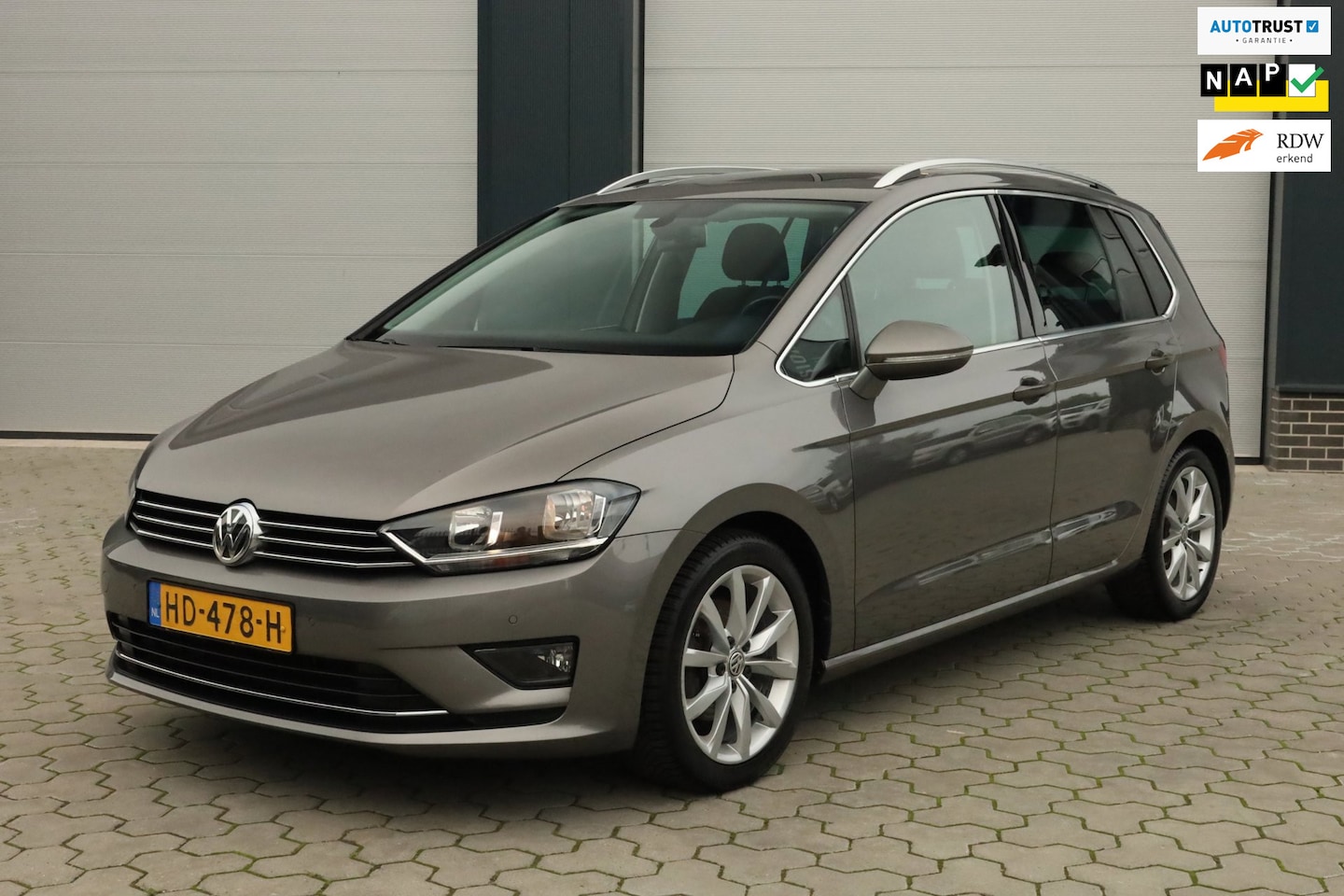 Volkswagen Golf Sportsvan - 1.4 TSI Highline Pano Trekhaak - AutoWereld.nl