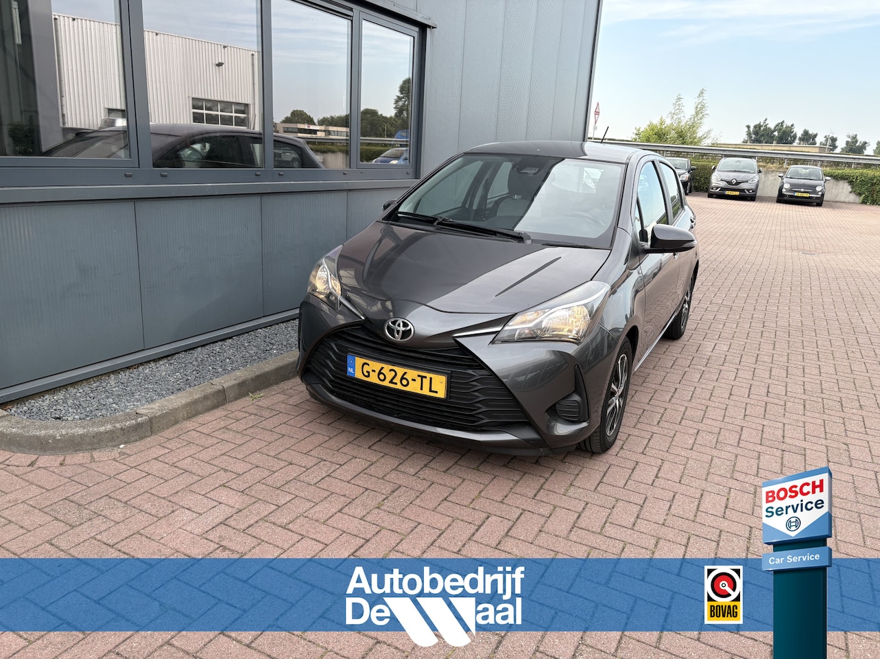 Toyota Yaris - 1.0 VVT-i Connect 5-drs. CAMERA/CARPLAY/AIRCO/15INCH - AutoWereld.nl
