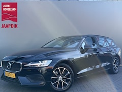 Volvo V60 - BWJ 2022 2.0 B4 200 PK Momentum AUTOMAAT | TREKHAAK | STOEL + STUURVERW. | FULL LED | CAME