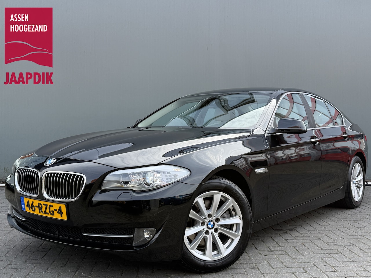 BMW 5-serie - BWJ 2011 523i 204 PK High Executive AUTOMAAT | TREKHAAK | LEDER | STOELVERW. | ELEKTR. STO - AutoWereld.nl