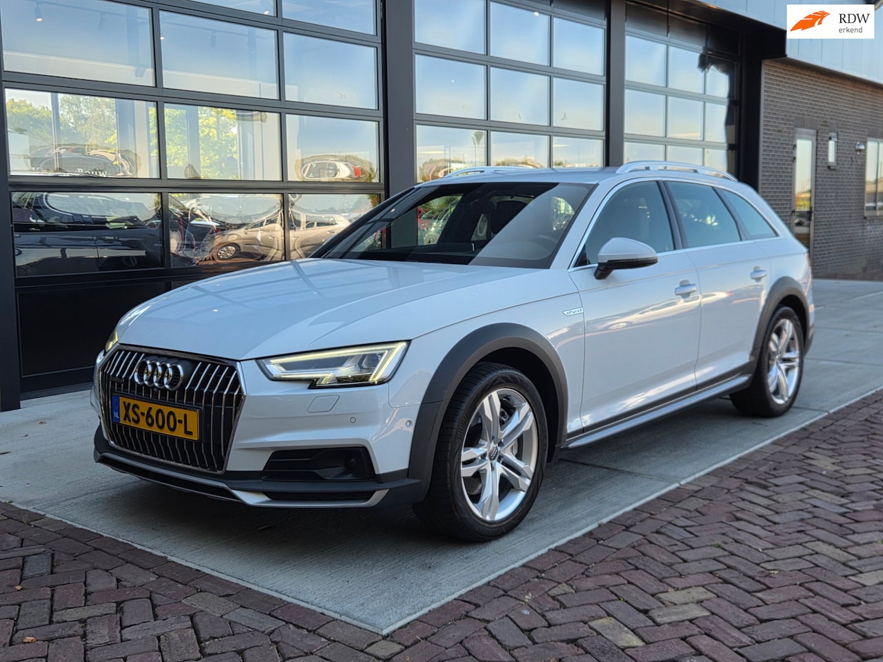 Audi A4 allroad quattro - 2.0 TFSI MHEV Allroad Pro Line Plus | ACC | ECC | LED | Virtual Dash | - AutoWereld.nl