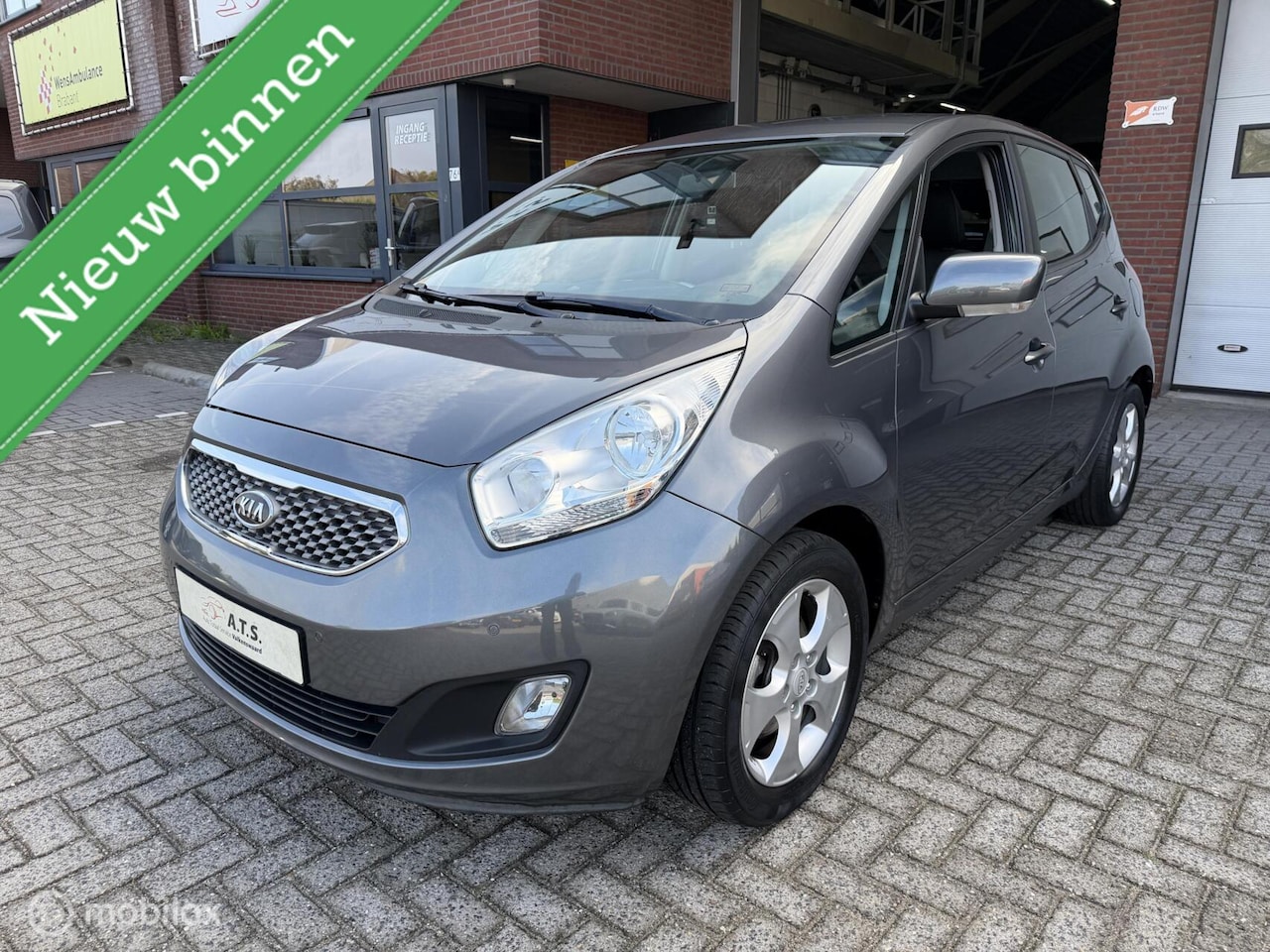 Kia Venga - 1.6 CVVT AUTOMAAT*CLIMA*PDC*STOELVERWARMING* - AutoWereld.nl
