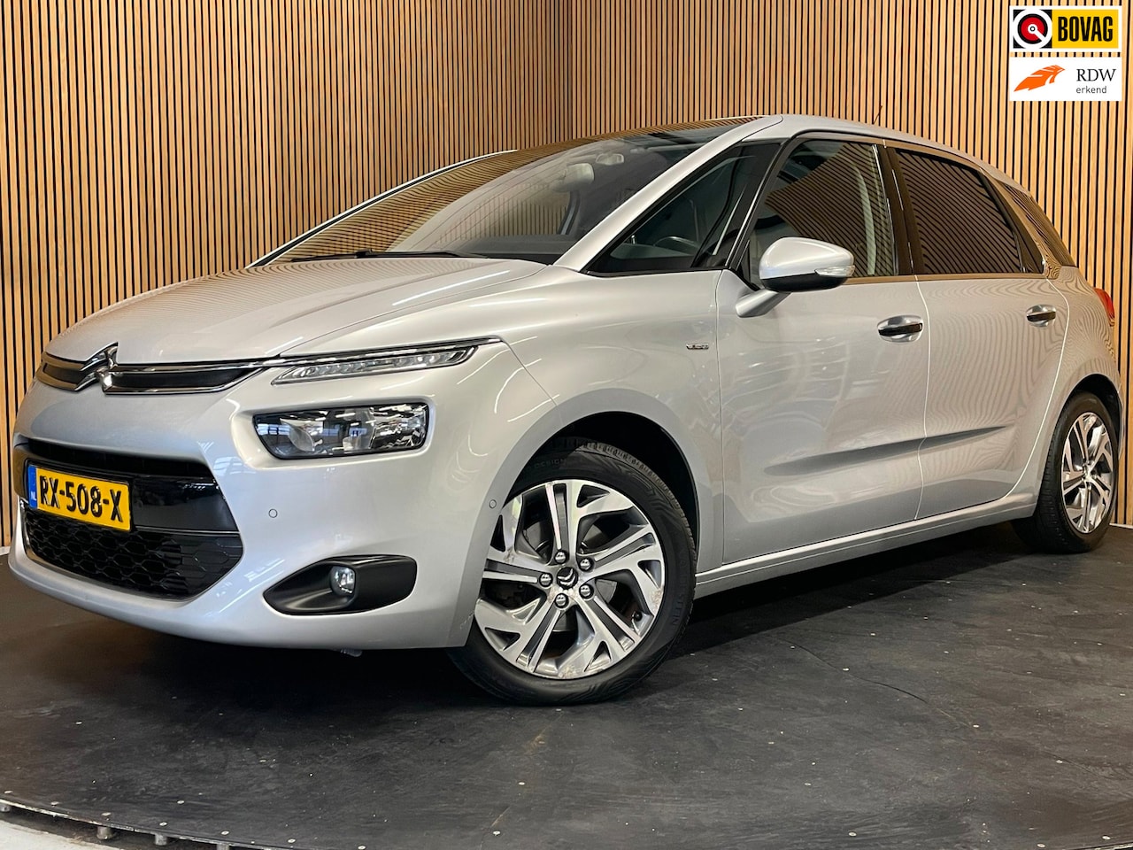 Citroën C4 Picasso - 1.6 BlueHDi|AUTOMAAT|TREKHAAK|STOELMASSAGE|DIGITAL COCKPIT|CAMERA|CRUISE + CLIMATE CONTROL - AutoWereld.nl