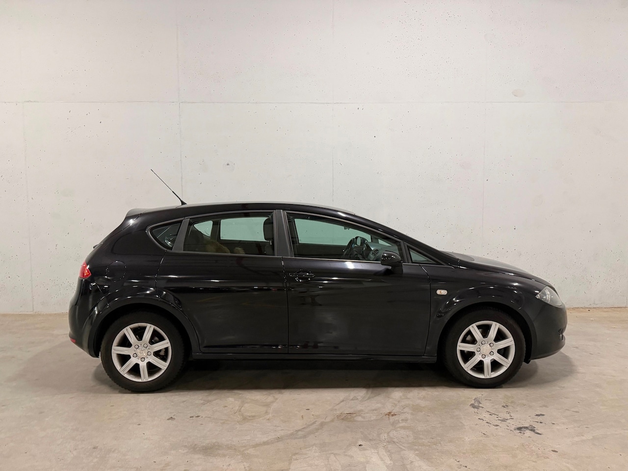 SEAT Leon - 1.6 Stylance 5drs Clima Cruise APK NAP - AutoWereld.nl