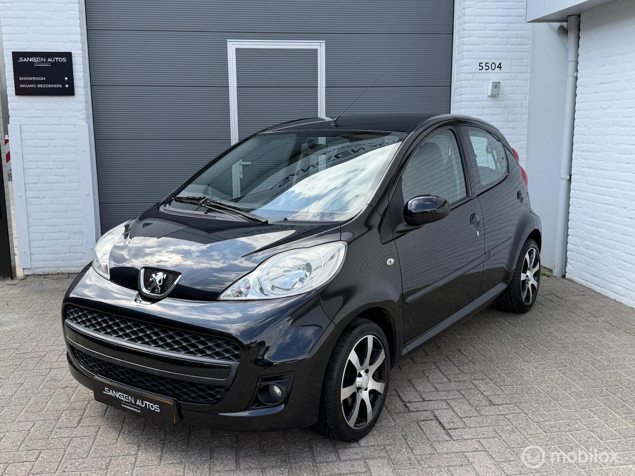 Peugeot 107 - 1.0-12V Sportium 1.0-12V Sportium - AutoWereld.nl