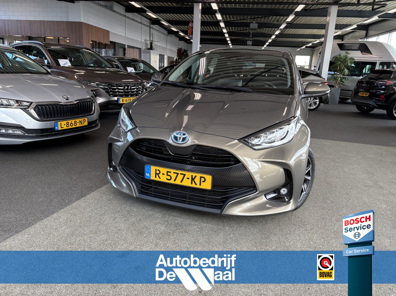 Toyota Yaris - 1.5 Hybrid Dynamic 5-drs. CAMERA/KEYLESS/NAVI/CARPLAY/16INCH - AutoWereld.nl