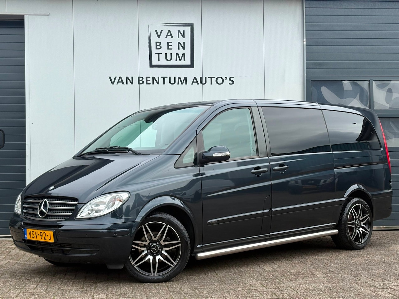 Mercedes-Benz Viano - 3.0CDI V6 Autom. Dubbel Cabine Leder Clima Cruise - AutoWereld.nl