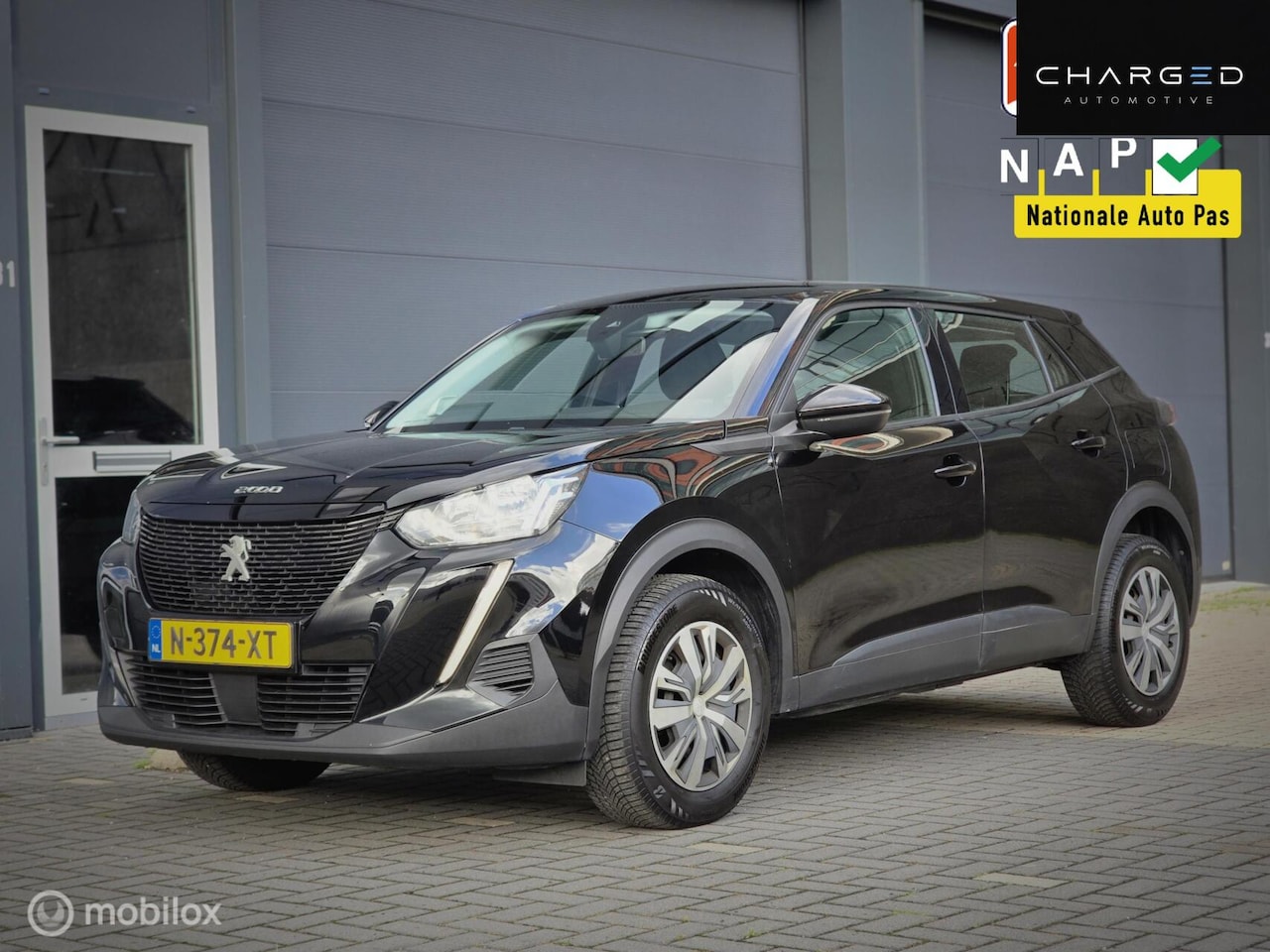 Peugeot 2008 - 1.2 PureTech Active Pack BTW Dealer onderhouden - AutoWereld.nl