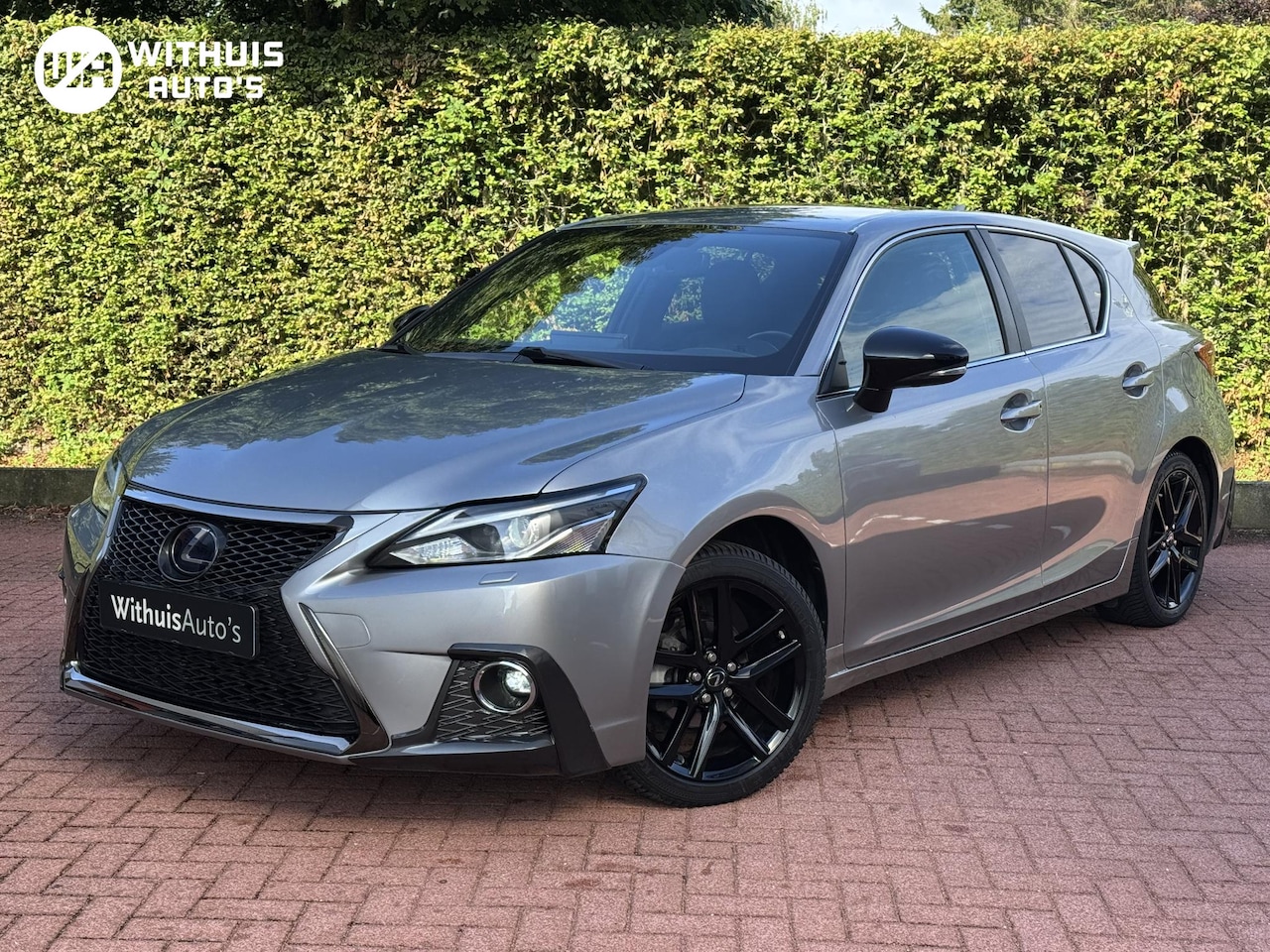 Lexus CT 200h - F Sport Line Adaptieve Cruise Stoelverwarming - AutoWereld.nl