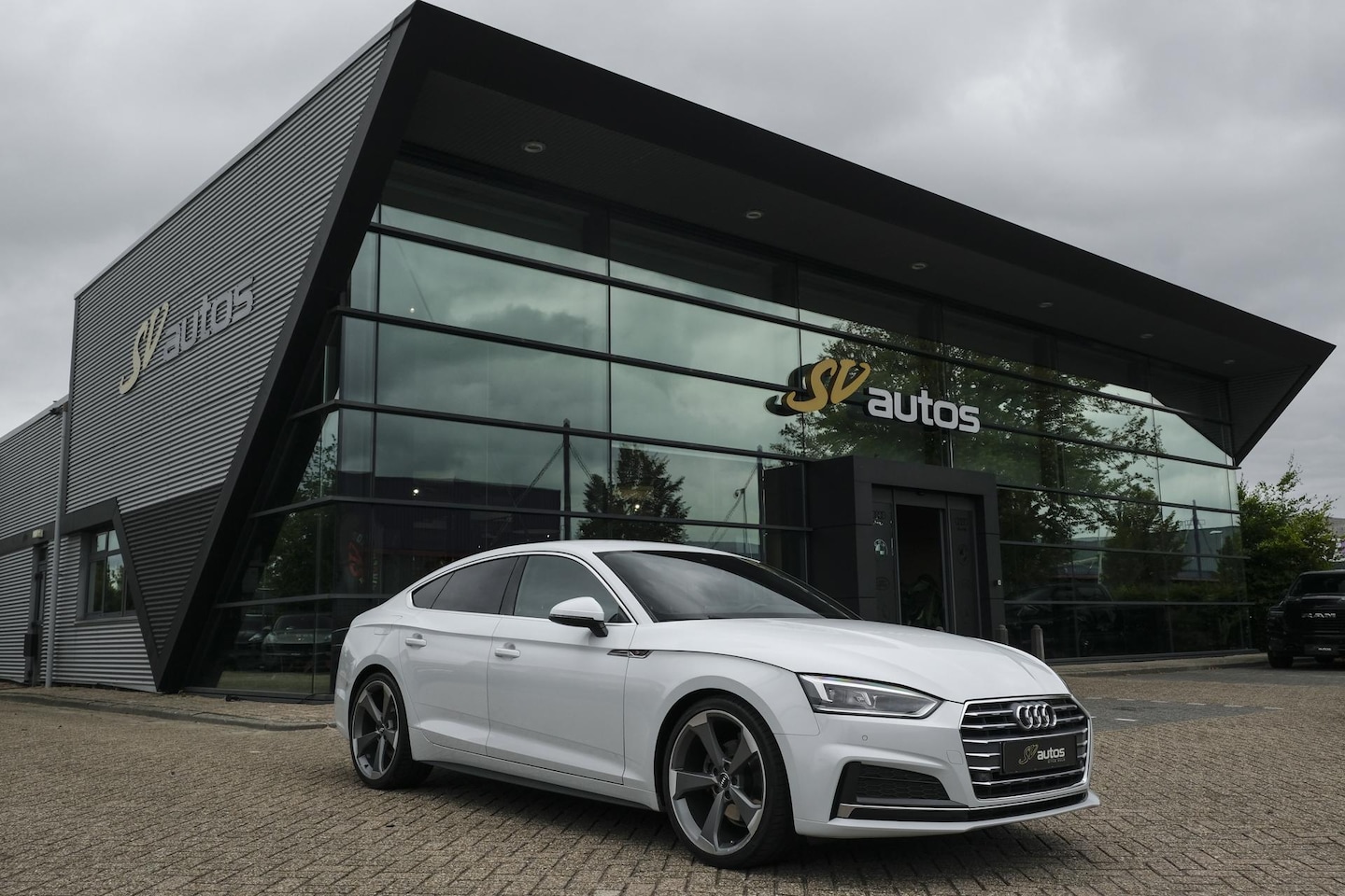 Audi A5 Sportback - 2.0 TFSI 190pk S-line Carplay 20" LMV Rotor Leder Sportstoelen Led Stoelverwarming - AutoWereld.nl
