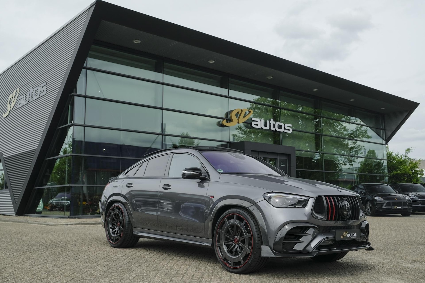 Mercedes-Benz GLE-Klasse Coupé - GLE450d AMG 390pk Brabus Rocket 900 Panoramadak *BTW* Trekhaak Night pakket Widescreen Luc - AutoWereld.nl