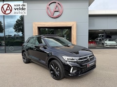 Volkswagen T-Roc - 1.5 TSI 150pk DSG R-Line | Black Style | 19 Inch | Panoramadak | Camera | Keyless | Elek.
