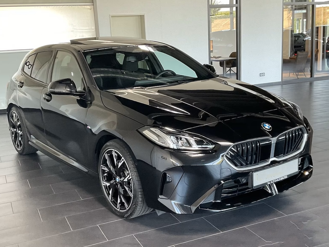 BMW 1-serie - 120 M-SPORT ** LED, PANORAMA, 19-inch LMV, ACC, M-ONDERST, EL. A-KLEP ** 1e EIG - Ex BMW-A - AutoWereld.nl