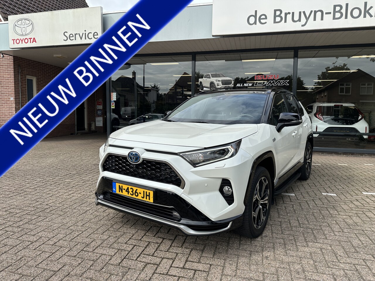 Toyota RAV4 - 2.5 Plug-in Hybrid AWD Bi-Tone Plus trekhaak / panoramadak / 360 monitor / stuurverwarming - AutoWereld.nl
