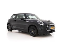 MINI Electric - Yours 33 kWh [3-Fase-11kW] {SoH-96%} (INCL-BTW) Aut. *HEATPUMP | LEATHER-ALCANTARA | FULL