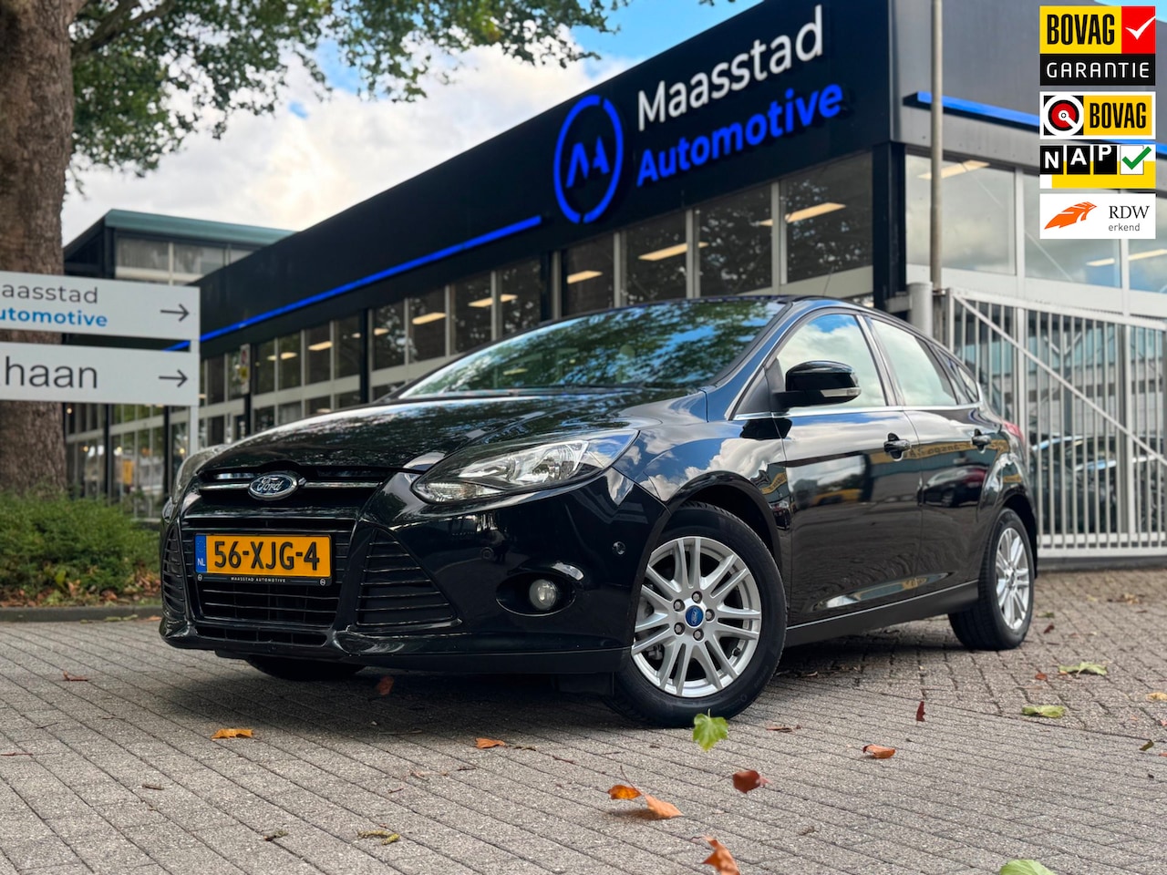 Ford Focus - 1.0 EcoBoost Lease Titanium Navi Cruise airco Sportief Parkassist - AutoWereld.nl