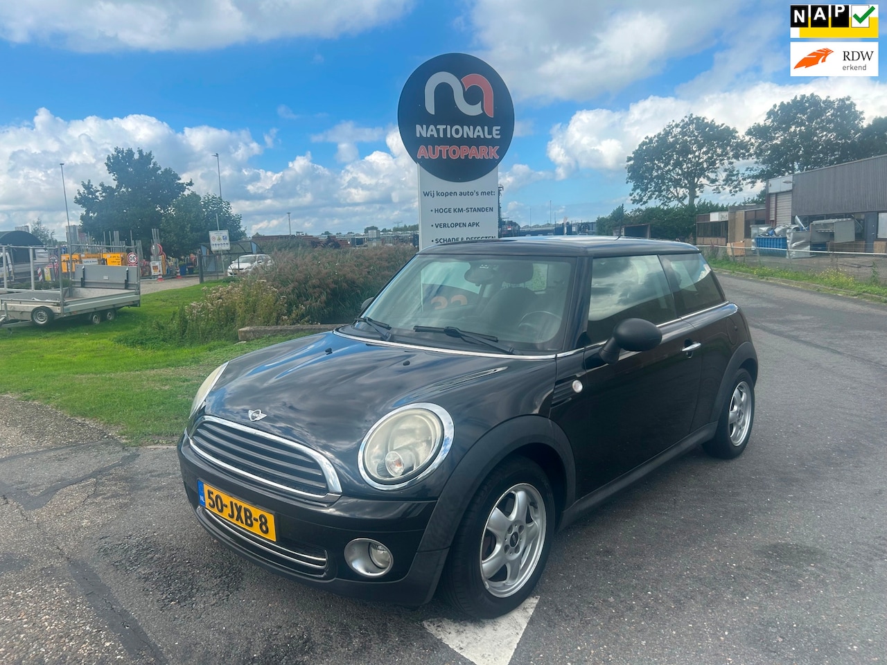 MINI 3-Deurs - 2009 * 1.4 One Pepper * APK * LEUKE AUTO ! - AutoWereld.nl