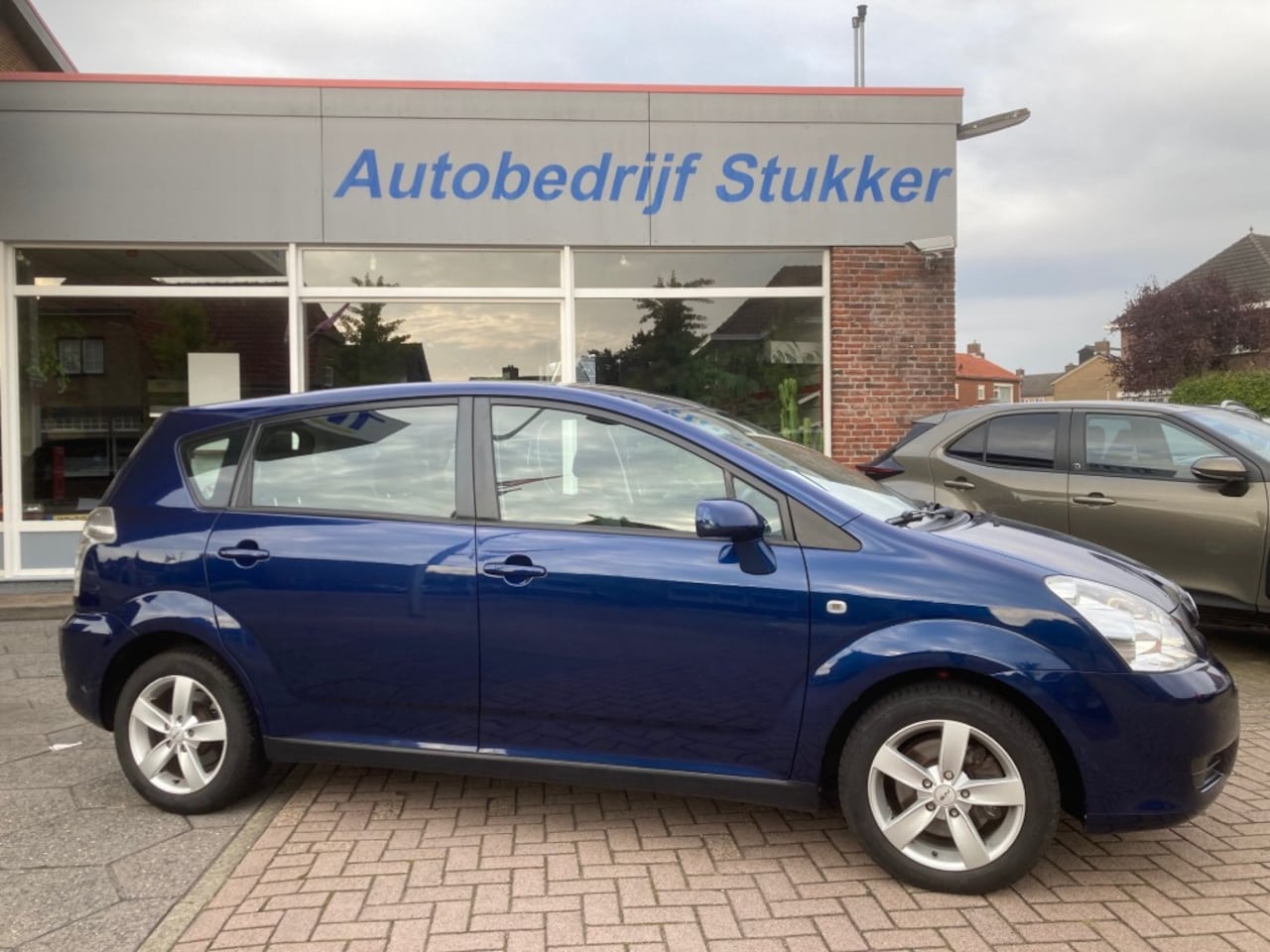 Toyota Corolla Verso - 1.6 VVt-i Linia Terra Airco Trekhaak - AutoWereld.nl