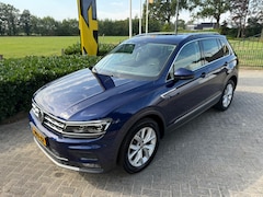 Volkswagen Tiguan - 2.0 TSI 4Motion Highline Led / Carplay / ACC / Trekhaak